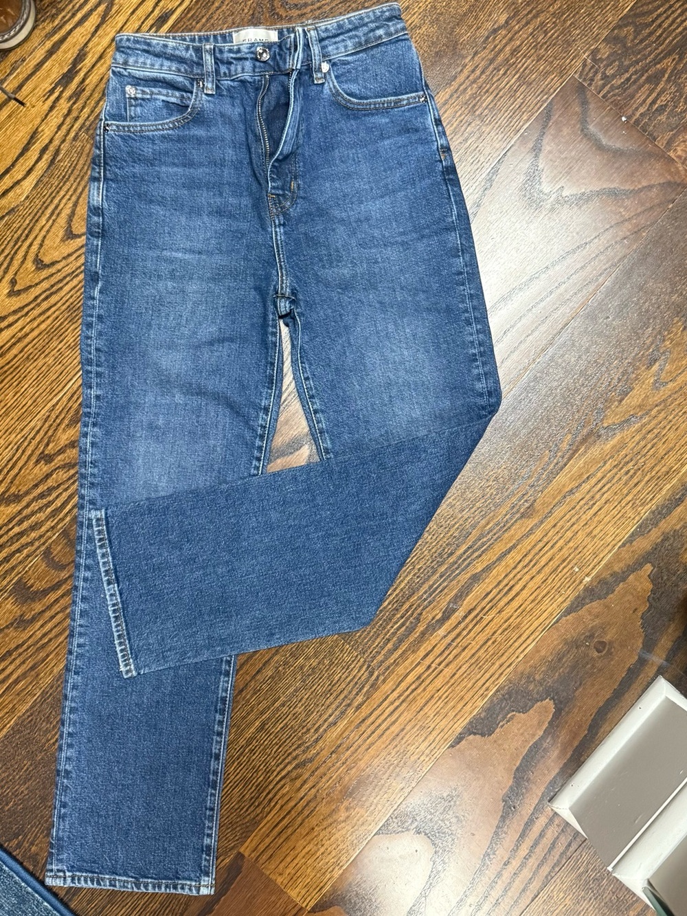 Women’s FRAME "The Ruler Crop" Jeans